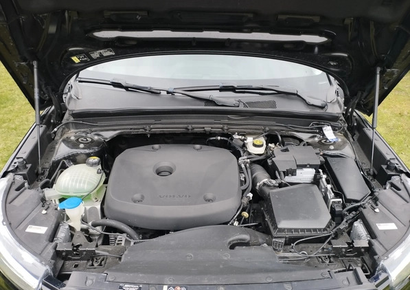 Volvo XC 40 cena 126000 przebieg: 34000, rok produkcji 2020 z Sandomierz małe 137